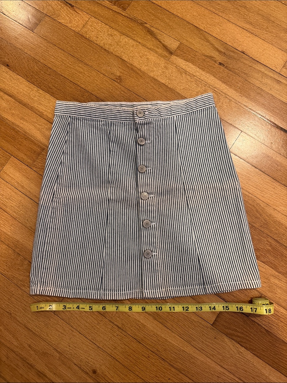 Brandy Melville Navy and White Striped Button-Front Mini Skirt, Size Small 🤍
